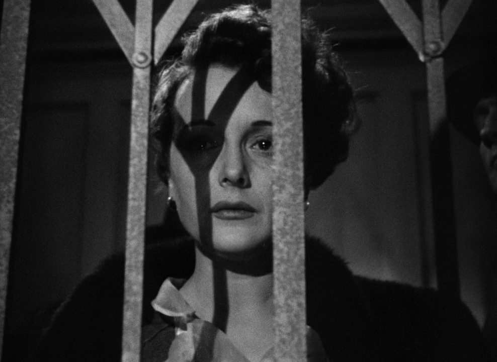 The Maltese Falcon And<br> The Origins Of The Femme Fatale